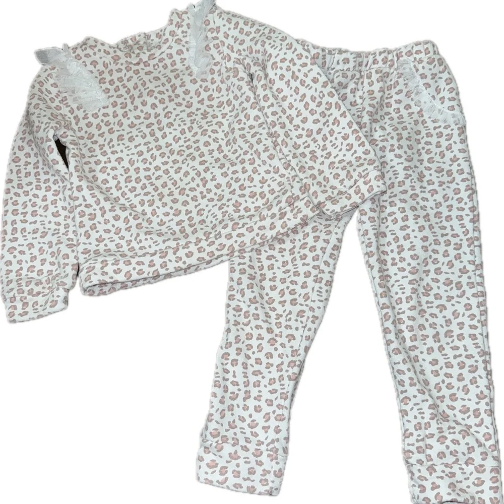Nicole Miller Girl’s Pink White Leopard Print Tulle Sweatshirt Pants Sweatsuit